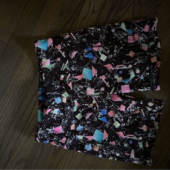 Zelos Athletic Printed Biker Shorts - Colorful Pattern Black Workout Yoga Size M - Picture 6 of 7